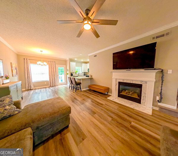 Las Brasis Ct, Peachtree City, GA 30269