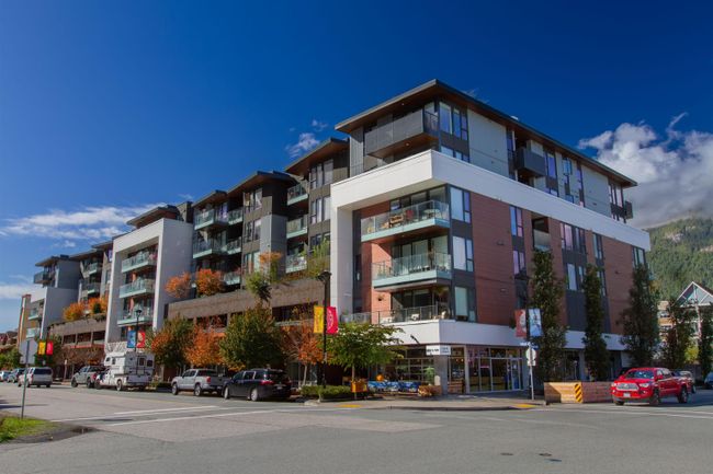 408 - 37881 Cleveland Avenue, Condo with 2 bedrooms, 2 bathrooms and 1 parking in Squamish BC | Image 1