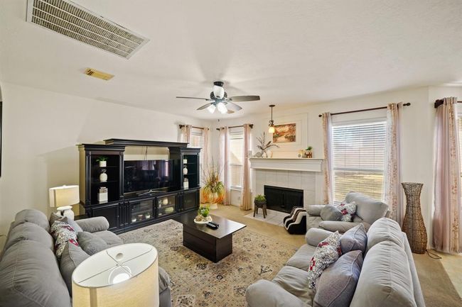 13823 Eldridge Garden Cir, House other with 4 bedrooms, 3 bathrooms and 2 parking in Houston TX | Image 11