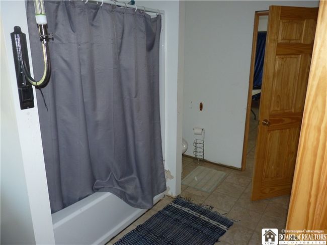 1st floor bathroom #2 | Image 18