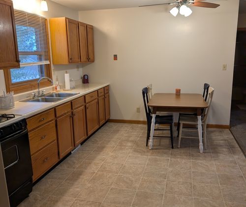 114 Wright Dr, Utica, IL, 61373-9592 | Card Image