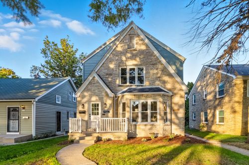 4640 W Scranton Pl, Milwaukee, WI, 53216-2921 | Card Image