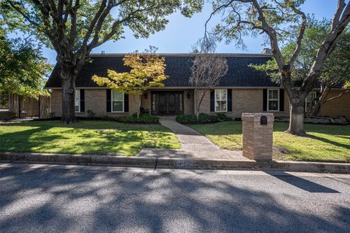3812 Lands End St, Fort Worth, TX, 76109-3233 | Card Image