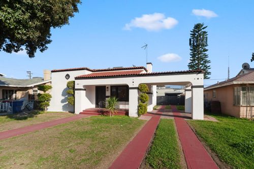 1576 N Safford Ave, Fresno, CA, 93728-1640 | Card Image