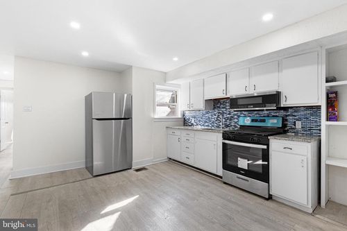 2-1807 S 9th St, Philadelphia, PA, 19148-1661 | Card Image