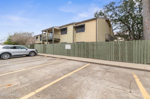 c-220 Doucet Rd, Lafayette, LA, 70503-3471 | Card Image