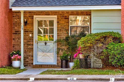 39 Helmsman Ct, savannah, GA, 31410-2106 | Card Image