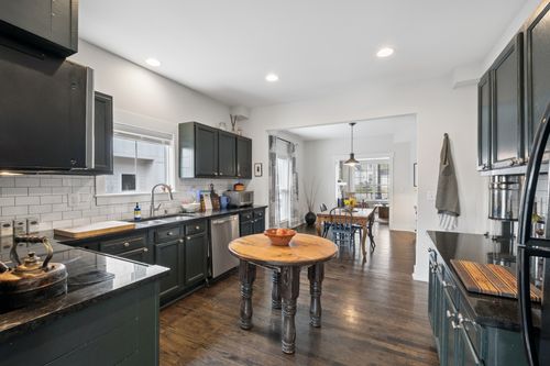 1202 Kirkland Ave, Nashville, TN, 37216-3217 | Card Image