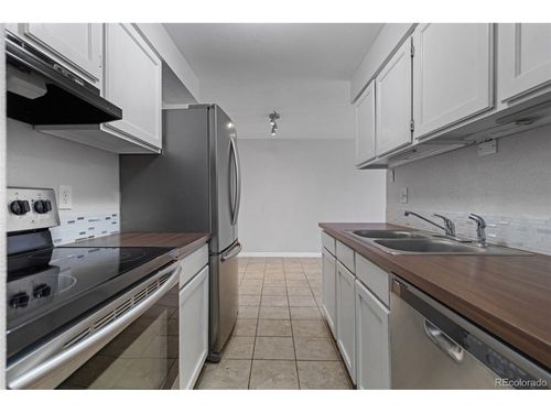 302-209 E Highline Cir, Centennial, CO, 80122-1047 | Card Image
