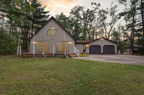 4170 Grant Dr, Lewiston, MI, 49756-8802 | Card Image