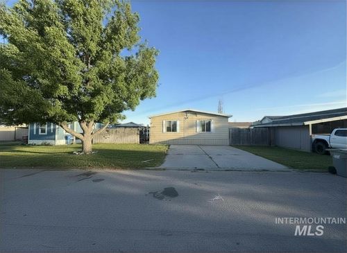 1715 Windmere Dr, Mountain Home, ID, 83647-2495 | Card Image