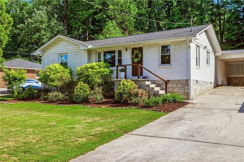886 Scott Cir, Decatur, GA, 30033-4752 | Card Image