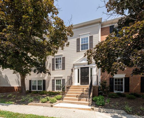 b-116 Prosperity Ave Se, LEESBURG, VA, 20175-4159 | Card Image