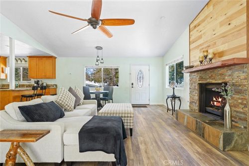 30783 View Dr, Running Springs, CA, 92382 | Card Image