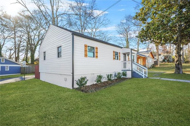 1092 Donnelly Ave Sw, House other with 3 bedrooms, 3 bathrooms and null parking in Atlanta GA | Image 6