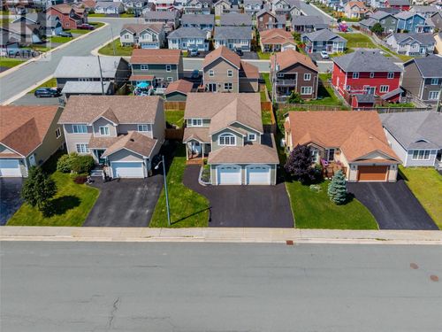 33 Castle Bridge Dr, St. John's, NL, A1H0C7 | Card Image