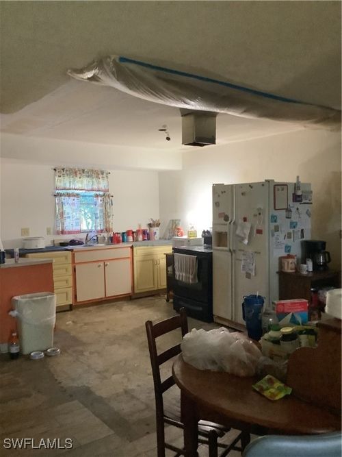 4528 26th Ave Sw, NAPLES, FL, 34116-7820 | Card Image