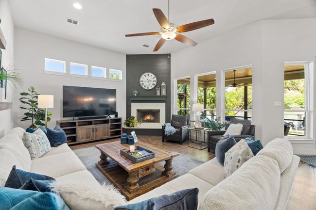 397 Sandy Mountain Dr, House other with 4 bedrooms, 4 bathrooms and null parking in Sunrise Beach TX | Image 10