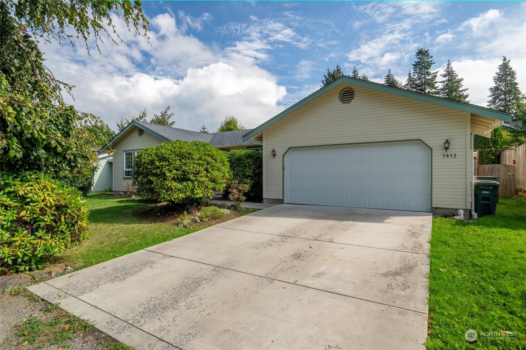 Del Bonita Way, Bellingham, WA 98226