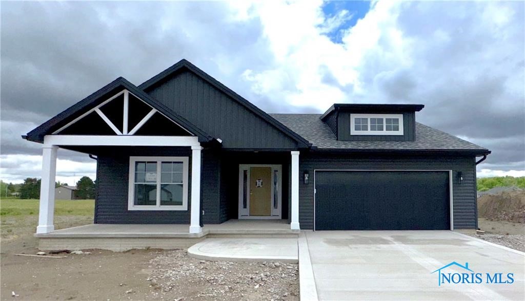 Magnolia Dr, Oregon, OH 43616