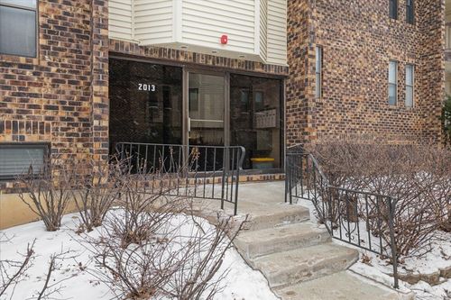 apt-22-2013 Country Club Dr, Woodridge, IL, 60517-3089 | Card Image