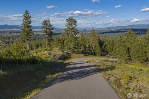 10610 E E Hallet Rd, Spokane, WA, 99206-8202 | Card Image