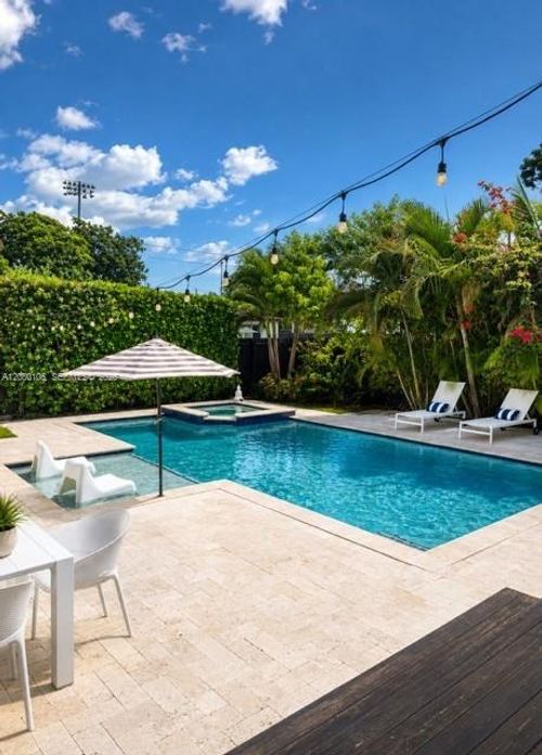 0-119 Nw 110th St, Miami Shores, FL, 33168-4320 | Card Image