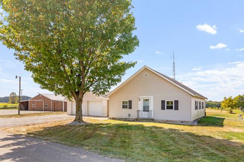 4453 Owl Creek Church Rd, Mount Vernon, OH, 43050-9529 | Card Image