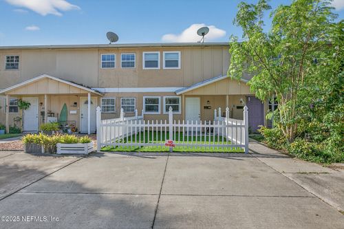 710 Cavalla Rd, ATLANTIC BEACH, FL, 32233-3917 | Card Image