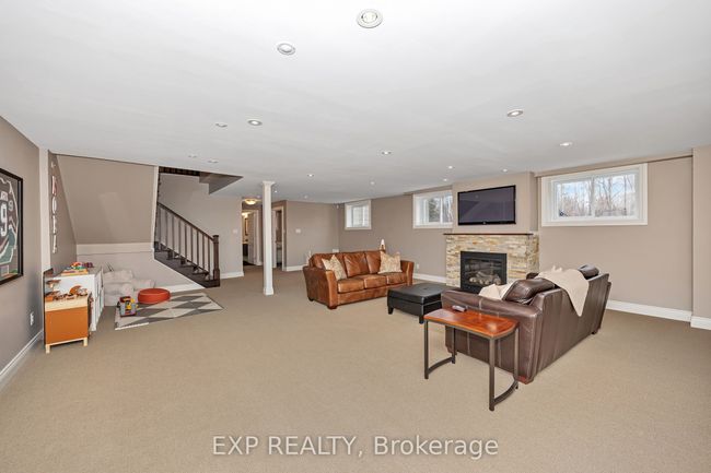 155 Wilbert Cox Dr, House other with 5 bedrooms, 4 bathrooms and 9 parking in Carp ON | Image 31