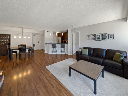 601-401 S 1st St, Minneapolis, MN, 55401-2564 | Card Image