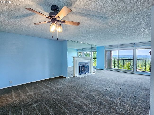 BLDG-25 - 213 Oswego Smt, Condo with 2 bedrooms, 2 bathrooms and 1 parking in Lake Oswego OR | Image 17