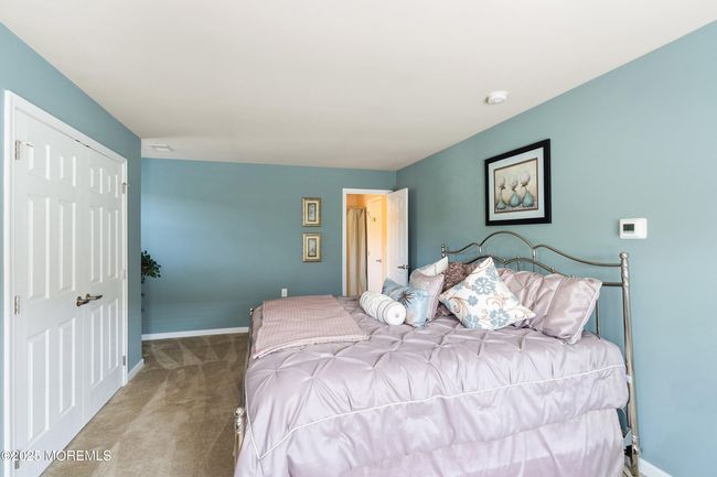 19 E Francesa Ct, Home with 3 bedrooms, 3 bathrooms and null parking in Farmingdale NJ | Image 34