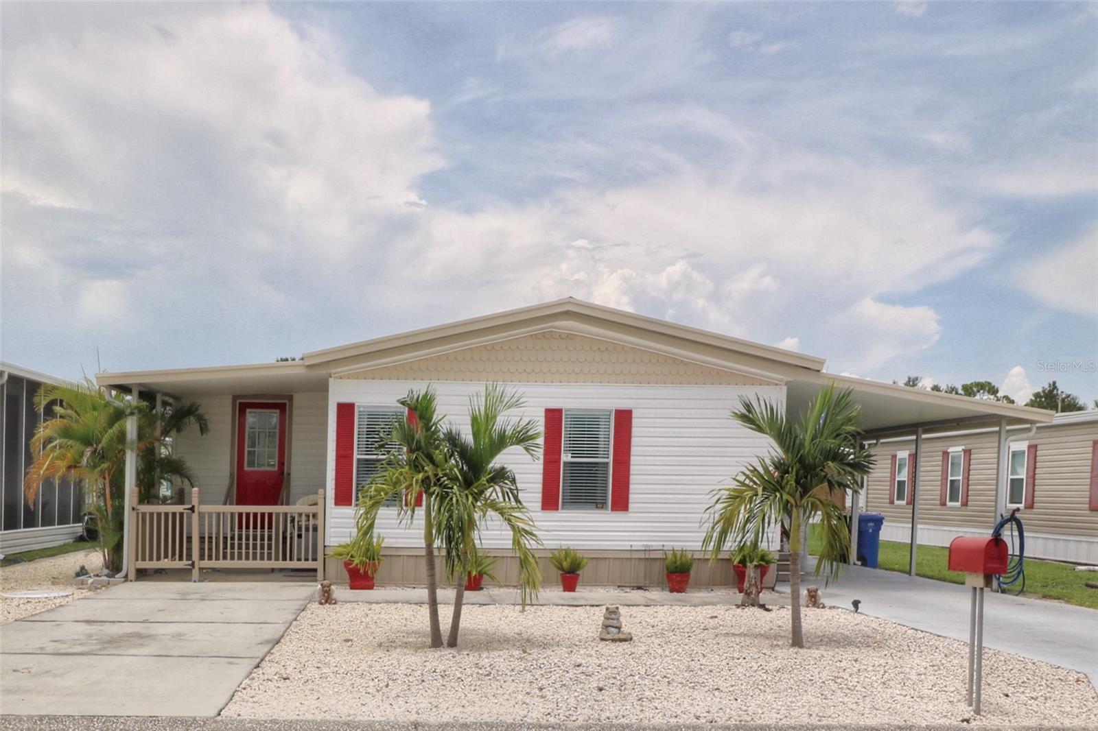 Saint Thomas Cir, Apollo Beach, FL 33572