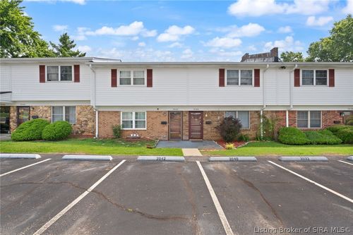 3042 Wooded Way, Jeffersonville, IN, 47130-5972 | Card Image