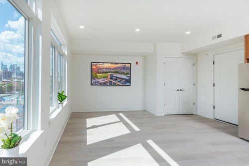 1b-202-833 Wharton Street, PHILADELPHIA, PA, 19147 | Card Image