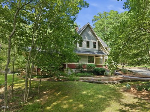 2219 Ridgewood Rd, Chapel Hill, NC, 27516-8332 | Card Image