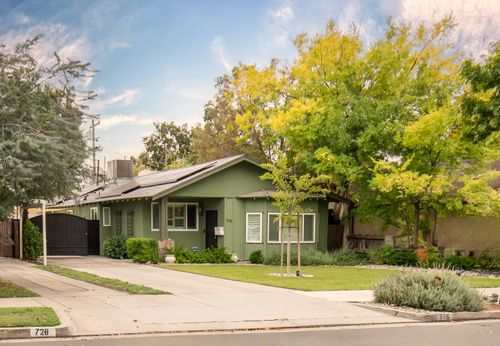716 E Harvard Ave, Fresno, CA, 93704-5519 | Card Image