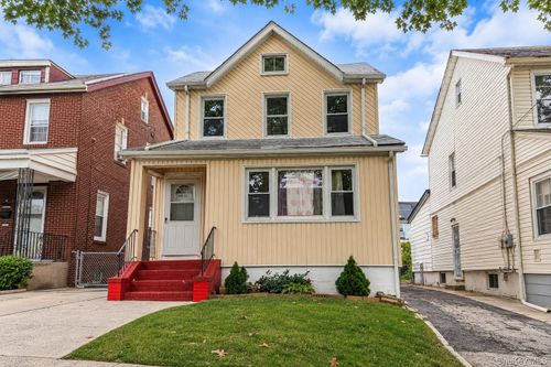 24011 144th Ave, Rosedale, NY, 11422-2301 | Card Image