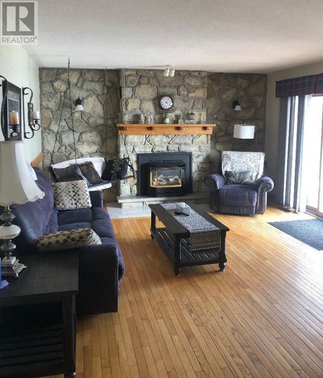 3 Walcot St, House other with 4 bedrooms, 3 bathrooms and null parking in Manitowaning ON | Image 12