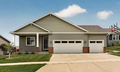 562 15th Ave Ne, Byron, MN, 55920-6067 | Card Image