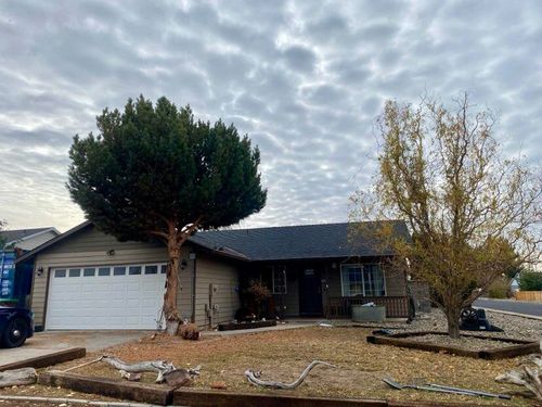 906 Ne Mahogany St, Prineville, OR, 97754-9187 | Card Image