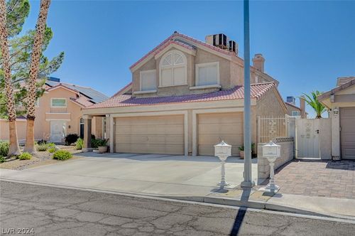 7166 Cloud View Cir, Las Vegas, NV, 89119-0326 | Card Image