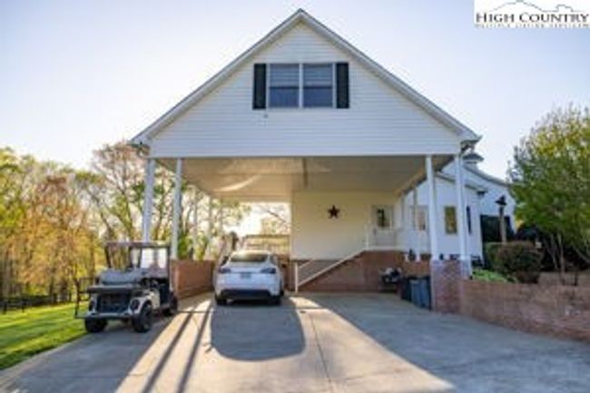 Car storage | Image 5