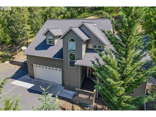 356 Wild Fern Dr, Winchester, OR, 97495-8965 | Card Image