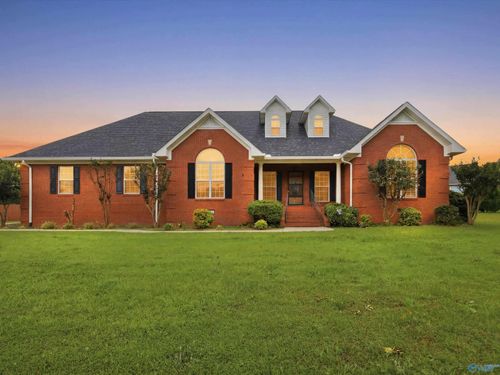 1417 N Carlisle St, Albertville, AL, 35951-3951 | Card Image