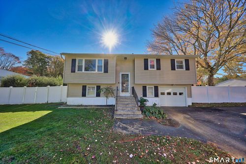 6 Burnham St, Watertown, CT, 06779-1307 | Card Image