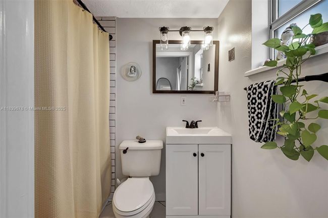 APT-402 - 3051 Sw 27 Th Ave, Condo with 1 bedrooms, 1 bathrooms and null parking in Miami FL | Image 20