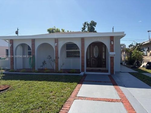 3660 Nw 15th St, Miami, FL, 33125-1718 | Card Image