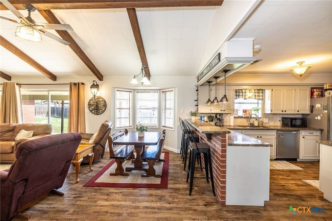 1413 Summit Dr, House other with 3 bedrooms, 3 bathrooms and null parking in Gonzales TX | Image 6
